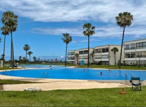 Lamharza Essahel Apartment | Évadez-vous ! Pied dans l'eau avec vue sur piscine