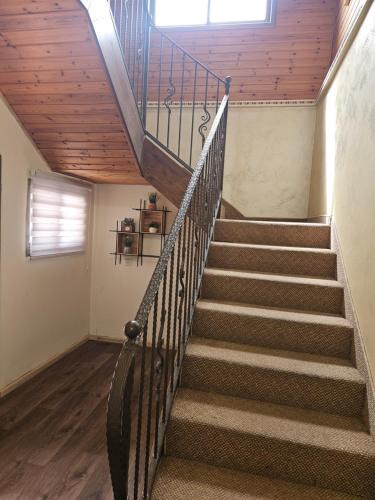 Tzuriel Apartment | דירת אירוח בצוריאל