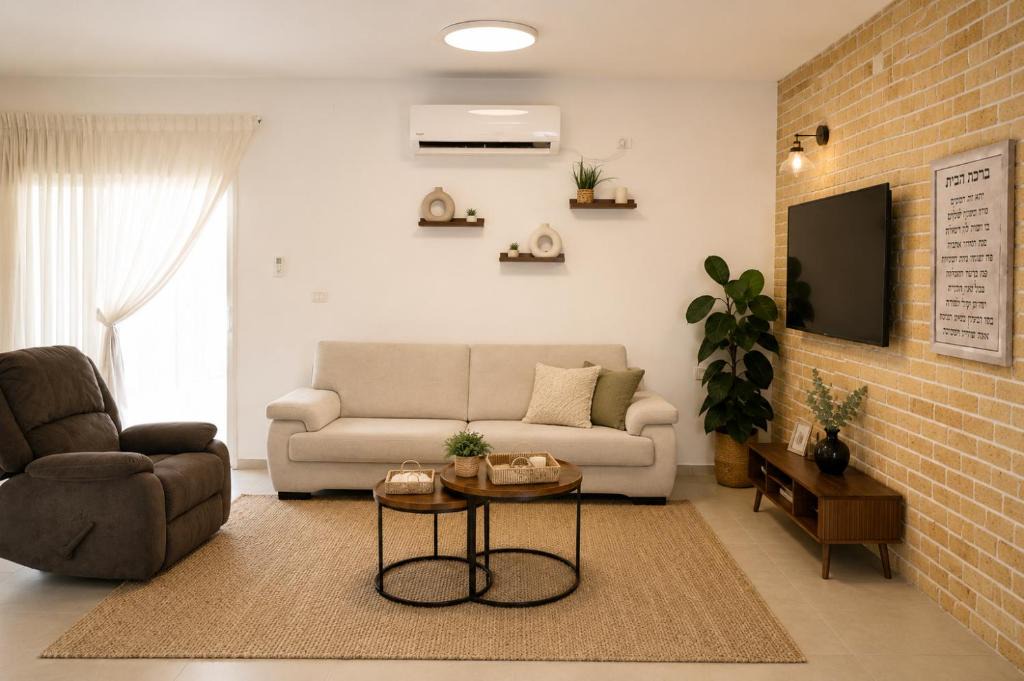 Beit She'an Apartment | סוויטת אריאל - סוויטה משפחתית עם מרפסת בבית שאן