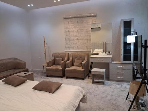 Knowledge Economic City Apartment | استديو راقي بسرير ماستر ودورة مياه في حي الشروق s3
