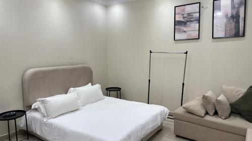 Riyadh Apartment | استديو فندقي-قريب من المطار والدائري- وصول ذاتي