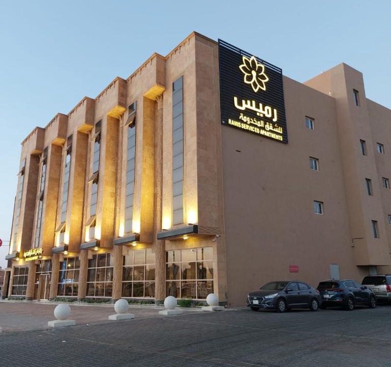 Buraydah Apartment | رميس للشقق المخدومة 2