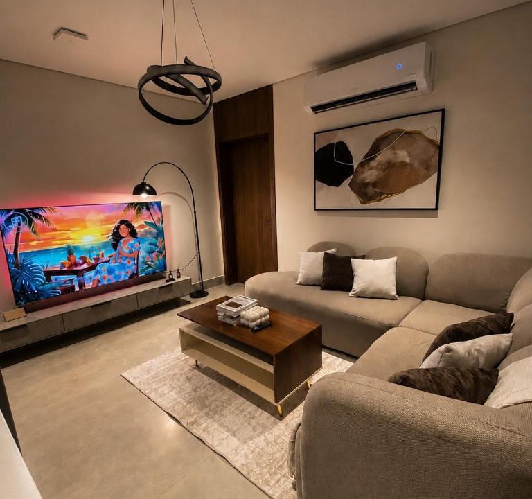 Dammam Apartment | سويت مسك غرفة وصالة بلمسة عصرية راقية