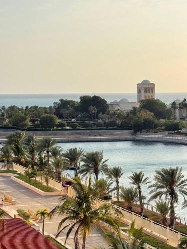 Bay La Sun Apartment | شاطئ المرجان