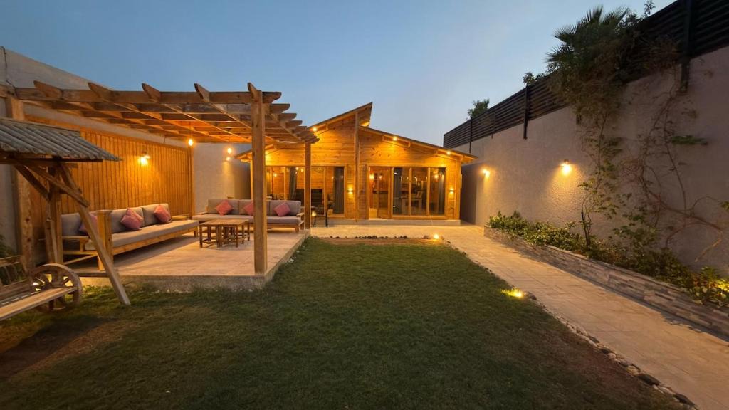 Banban Ski Chalet | شاليه 5 امواج تمبر هاوس Timber House