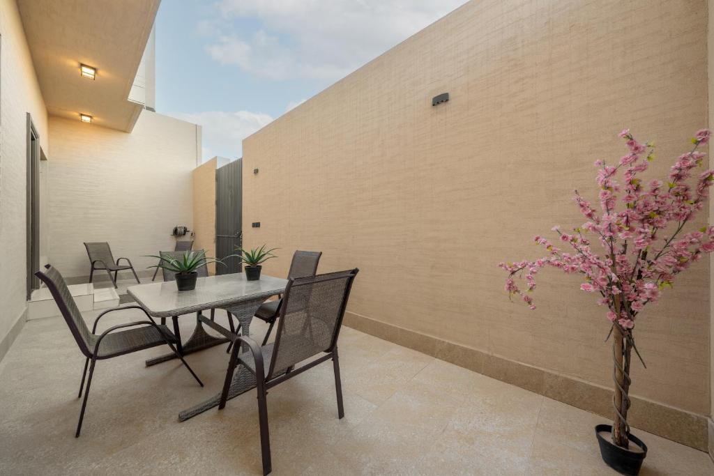 Riyadh Apartment | شقة ارضية فاخرة ٣ غرف وصالة دخول ذاتي ٧