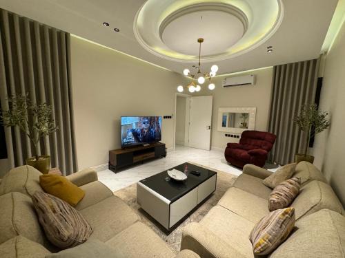 Riyadh Apartment | شقة فاخرة غرفة وصالة بالعارض دخول ذاتي ١٢
