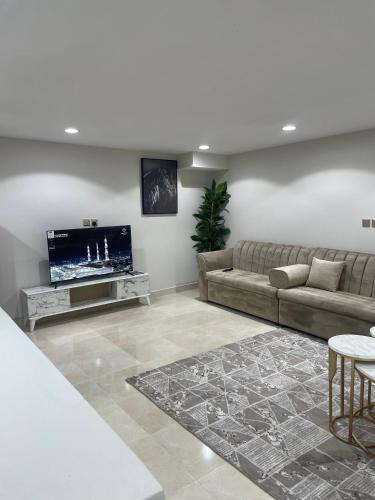 Khamis Mushait Apartment | شقة مميزة مكونه من غرفة نوم وصاله جلوس ومطبخ مختصر ودورة مياة