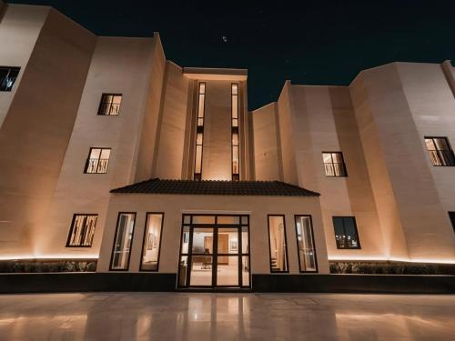 Al Olaya District Apartment | شقق الإيجار - العروبه