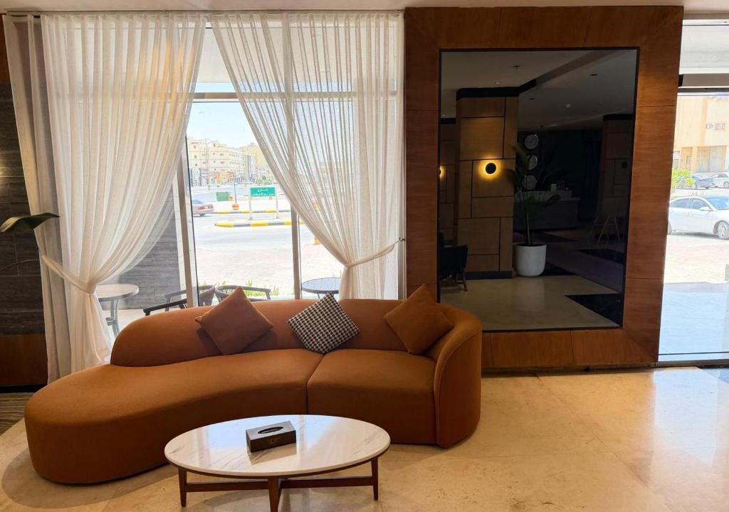 Al Kharj Apartment | شقق ثري ستار للشقق المخدومة 5