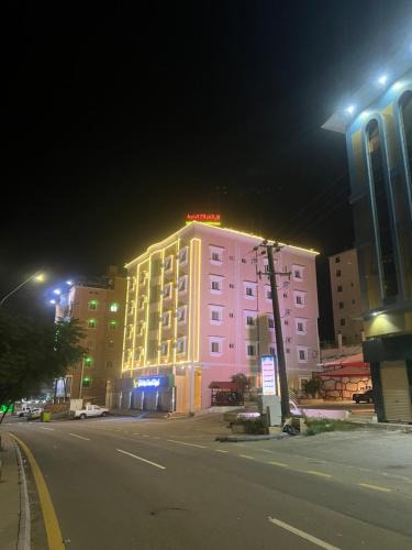 Baljurashi Hotel | شقق ليالي الاحلام للشقق المخدومه - اقتصادي