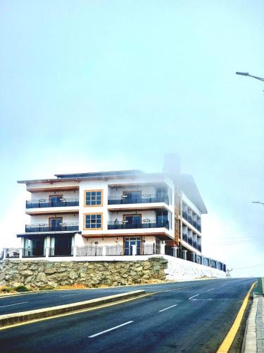 Al Namas Hotel | فندق كوخ الضباب النماص