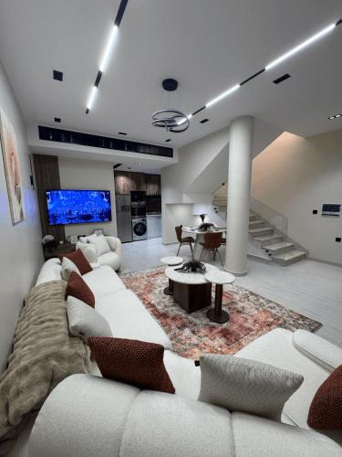 Ash Shati Villa | فيلا فندقية فاخرة بثلاث غرف نوم