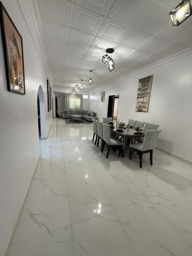 Riyadh Villa | فيلا مودرن مكونة من 4 غرف نوم وصالة ومجلس ومطبخ 9