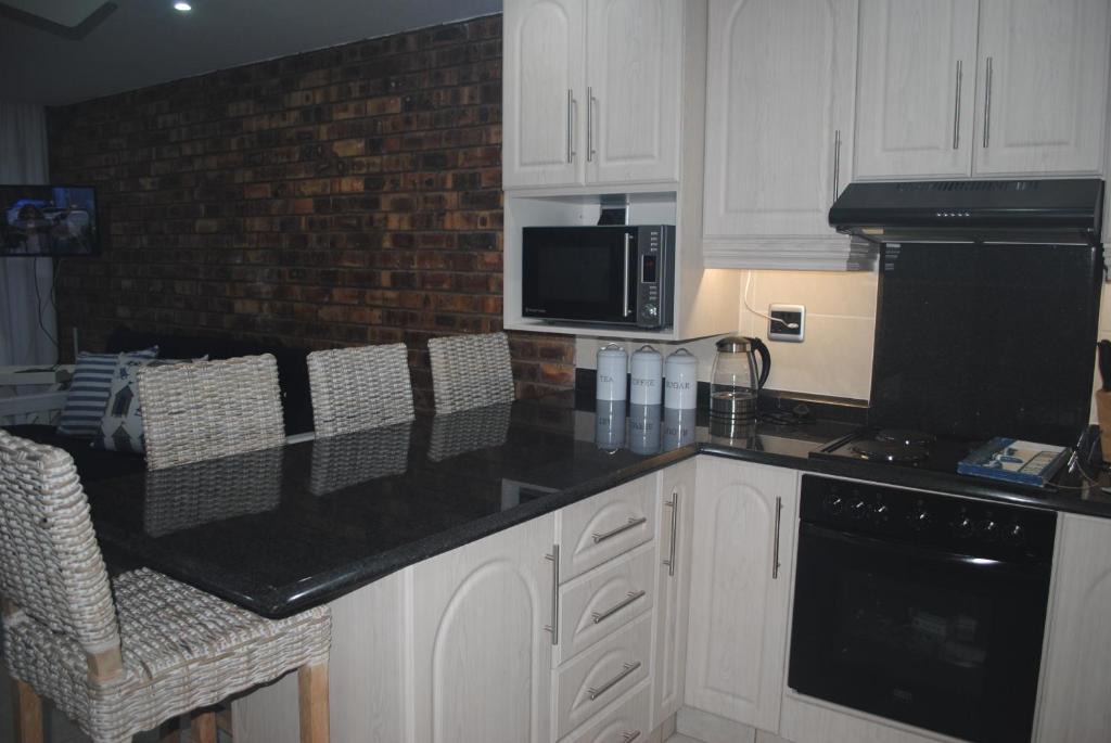 Scottburgh Apartment | 11 Coral Sands