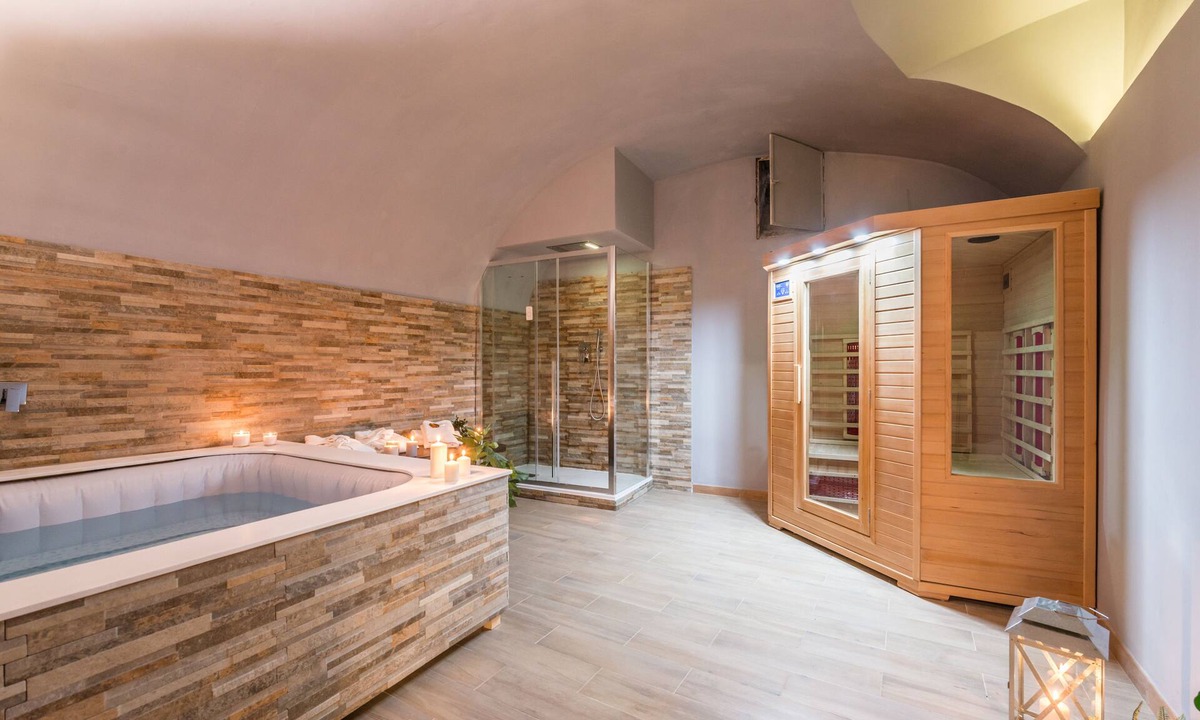 Rione VII Regola Apartment | 2 Apartments in Campo de Fiori with SPA and Jacuzzi
