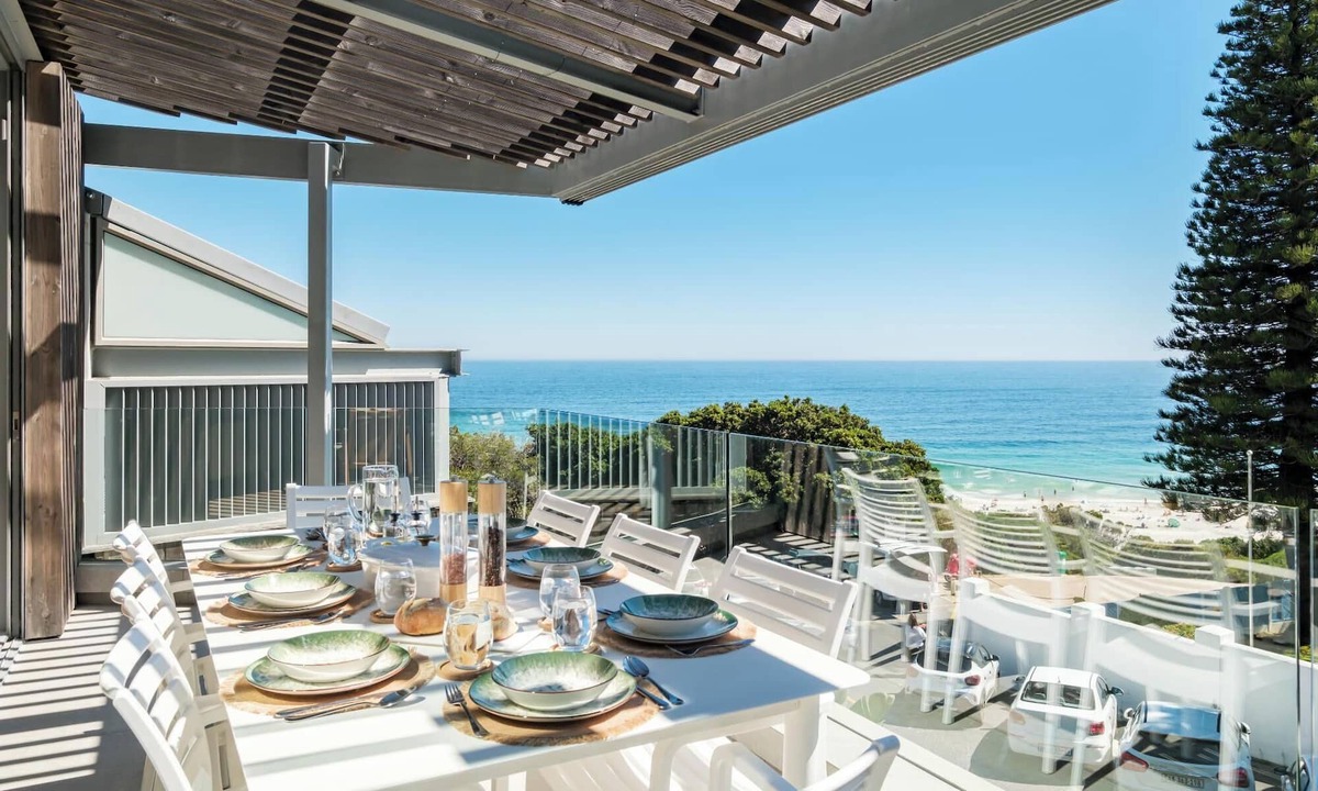 Hout Bay Apartment | 4 Bed Coastal Retreat W Pool Views Llandudno Sands