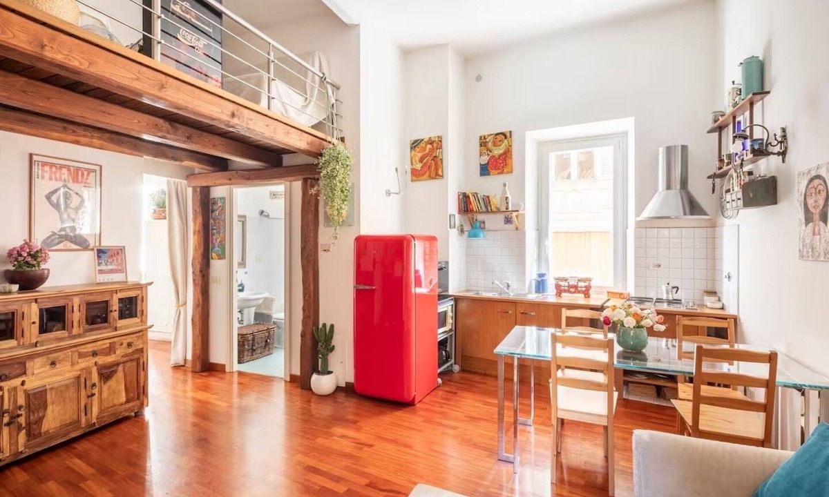 Rione XI Sant'Angelo Apartment | A Secret Corner: Historic Center, Pantheon, Trevi Fountain, Colosseum, Forum