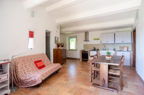 Gubbio House | AGRITURISMO BUON VENTO, Appartamento LA CASA DEI MILLEFIORI un magico bouquet a Gubbio, Italy