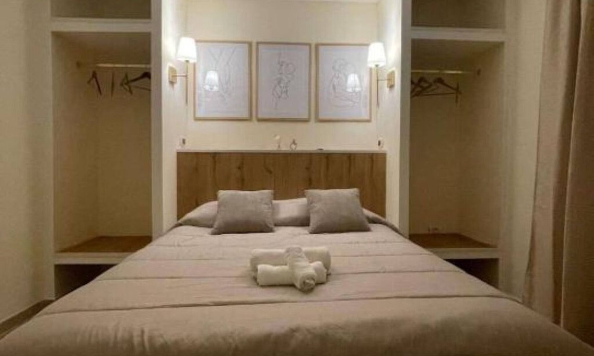 Cosenza Apartment | Along Crati River, mini apartment, vico Postierla, historic center.