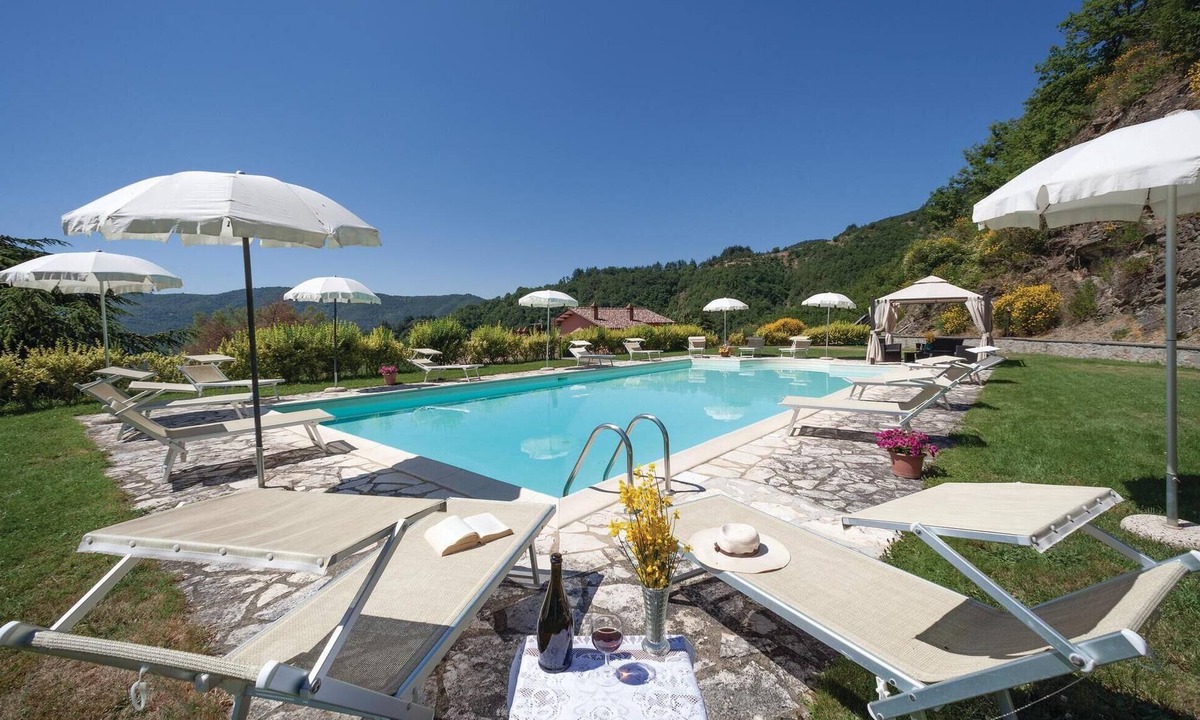 Cortona House | Amazing home in Cortona AR with private swimming pool, can be inside or outside