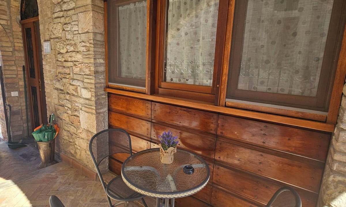 Assisi Apartment | Apartment 38sqm historical center 4 places. free parking Pets allowed.