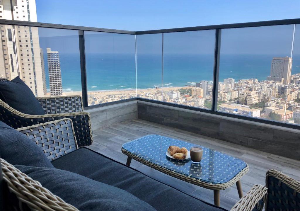 Bat Yam Apartment | Apartment "Style City" With Sea View