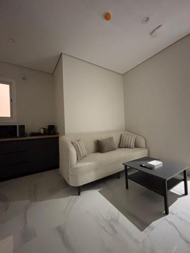 Tabuk Apartment | Apartment Walk Center VACATIONH 219