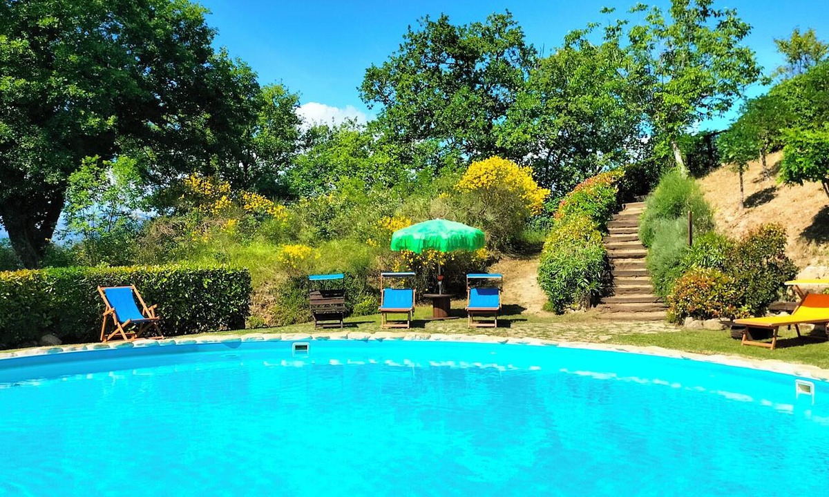 Penna San Giovanni Apartment | Apartment with Pool and Panoramic View from the Sibillini Mountains to the Sea