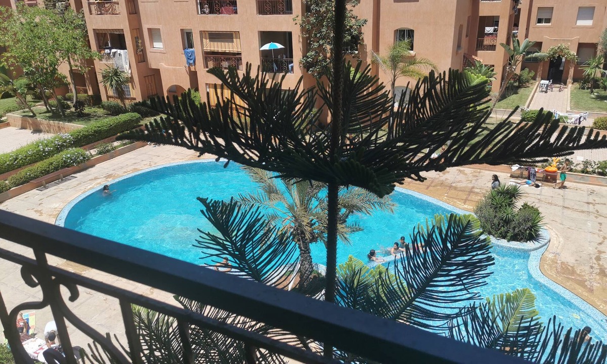 Pont Blondin Apartment | Apartment wifi swimming pool beach surfing