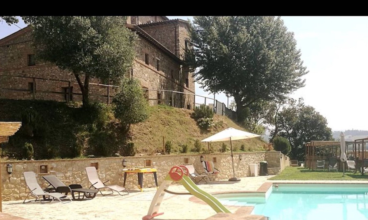 Fratta Apartment | App.to Ortensia 1 Bedroom, Living Room,bathroom