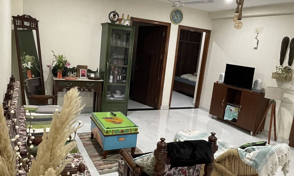 DLF Phase 1 Apartment | Ashiyana - Your Home away from home ! 20 mins to New Delhi Airport