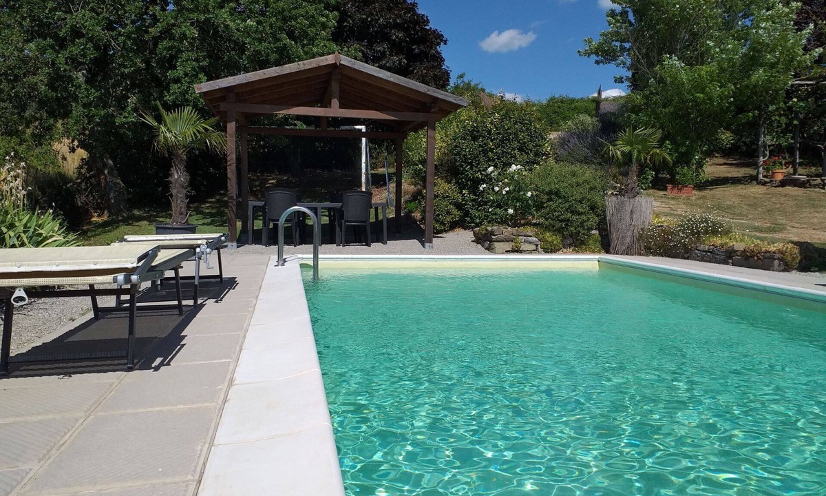 Pieve di Chio Villa | Beautiful private villa for 5 people with private pool, A/C, WIFI, TV, terrace and pets allowed