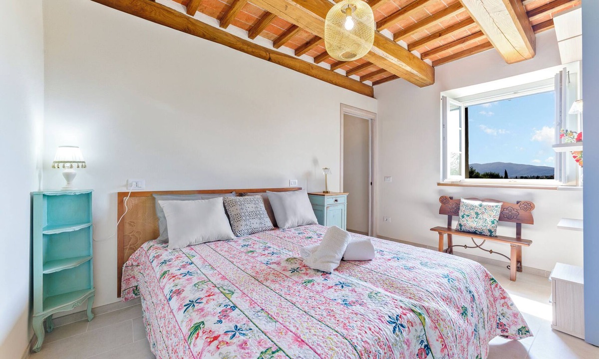Arezzo Villa | Beautifully restored farmhouse with private pool, Wi-Fi, and air conditioning.