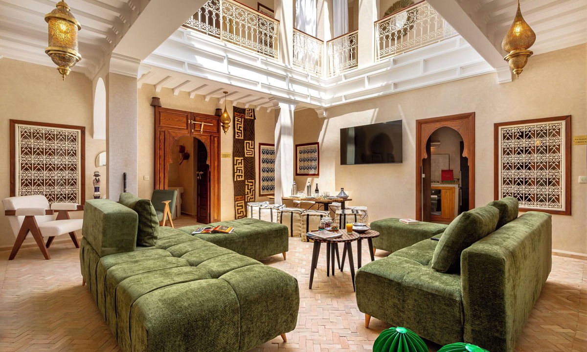 El Hara House | Casbah Amor – Rooftop with Heated Pool + A/C + Housekeeping +Baby & Pet Friendly