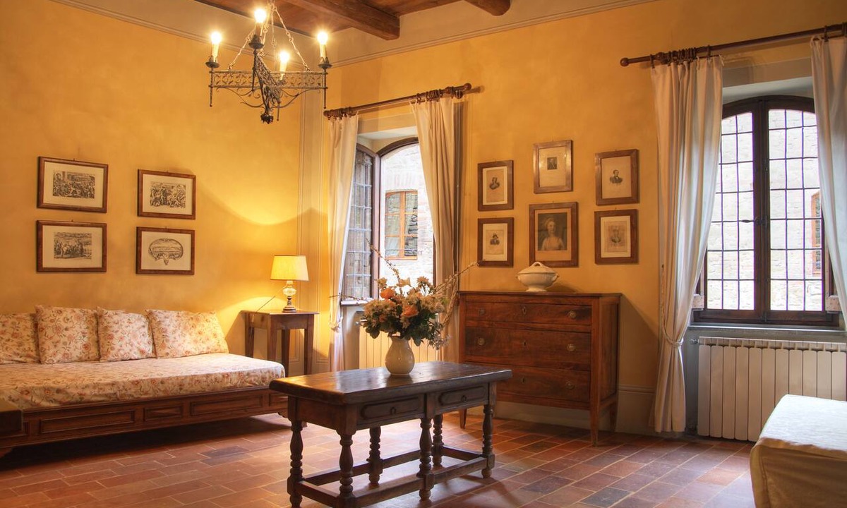 Monteluiano House | Castello Di Petroia Relais
