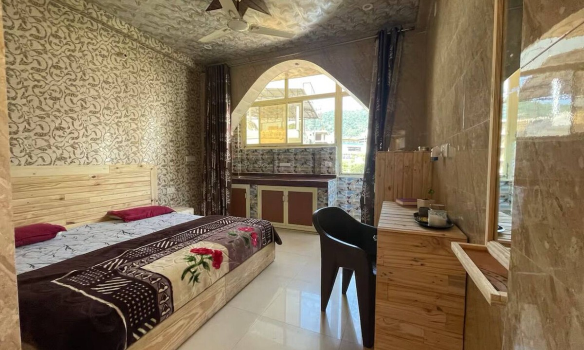 Tapovan House | Charming 2-bedroom home in fabulous Rishikesh with WiFi, AC