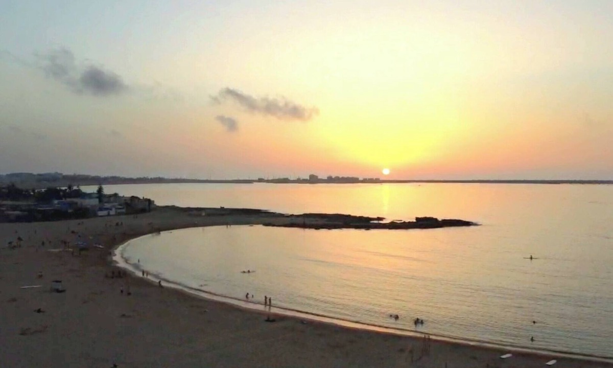 Mohammedia Cottage | Charming house right on the water! Facing the sea!
