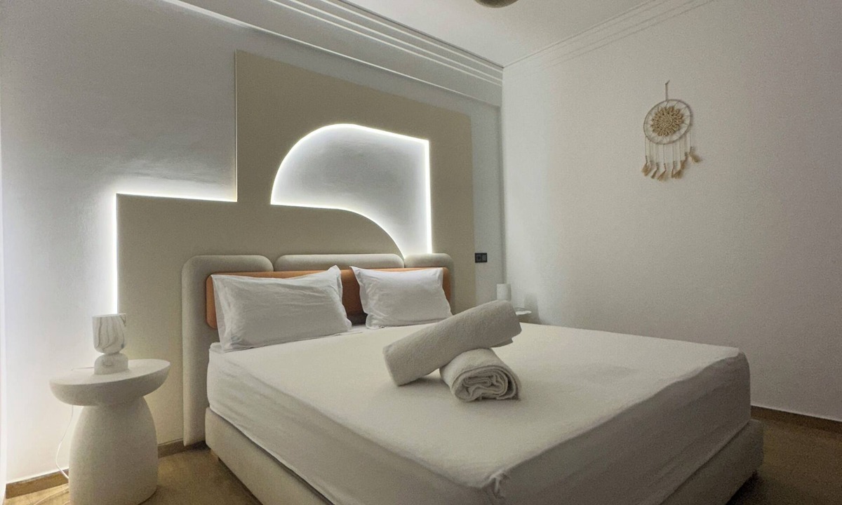 Daoudiate Apartment | Chic Downtown Marrakech Apartment – Pool, Parking & Serenity nnear train station
