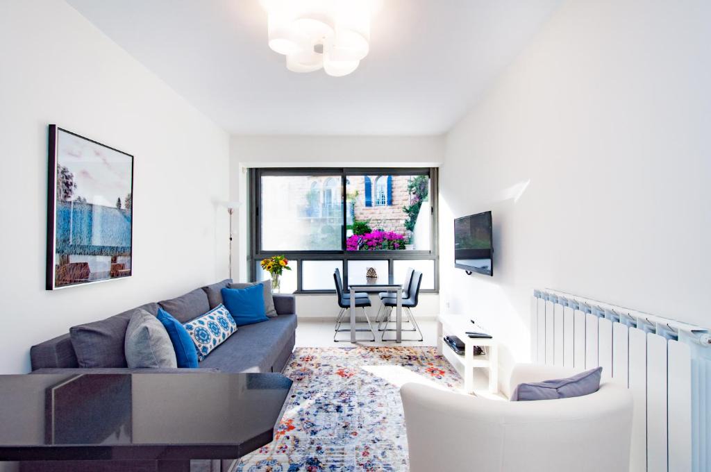 Emek Refaim Apartment | Colony Suites - Hildesheimer St.