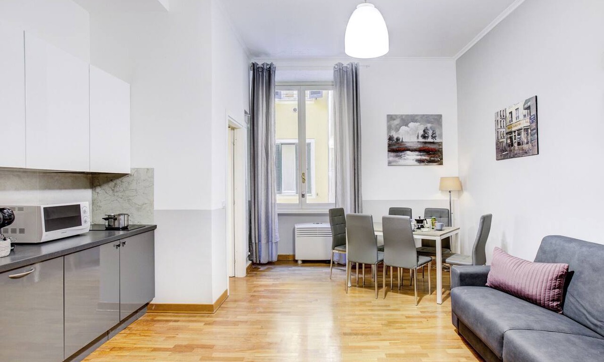 Celio Apartment | Colosseo Families and Groups 2BDR | Home and More