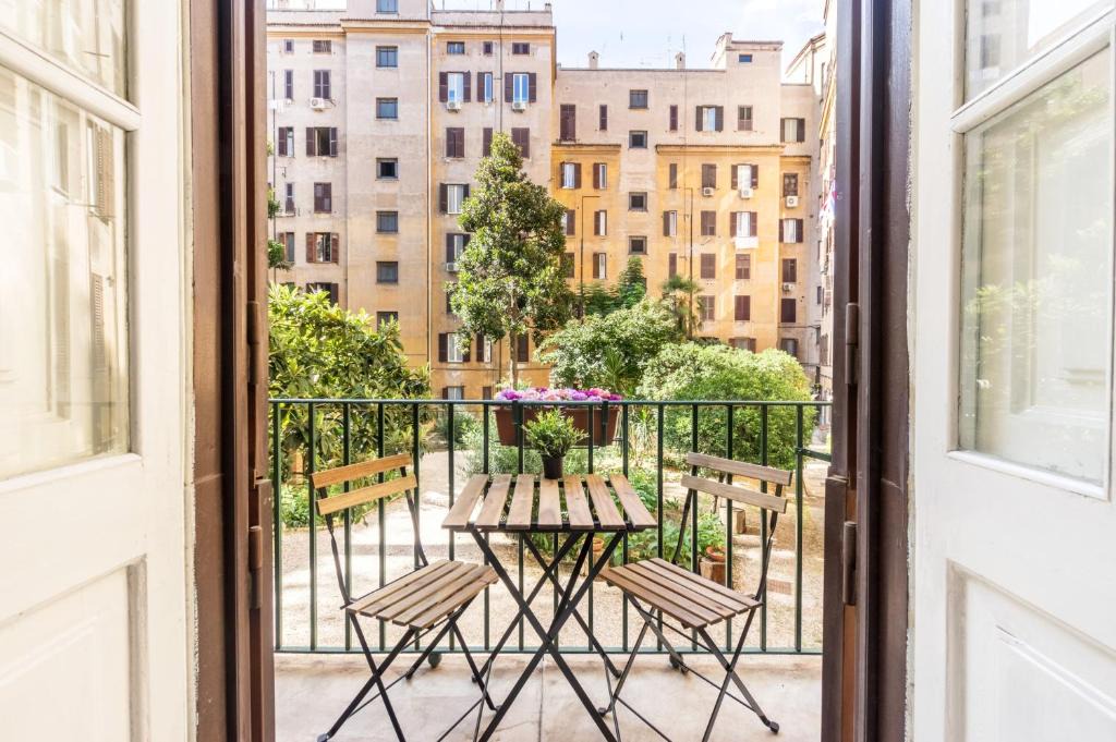 Nomentano Apartment | Comacchio Home