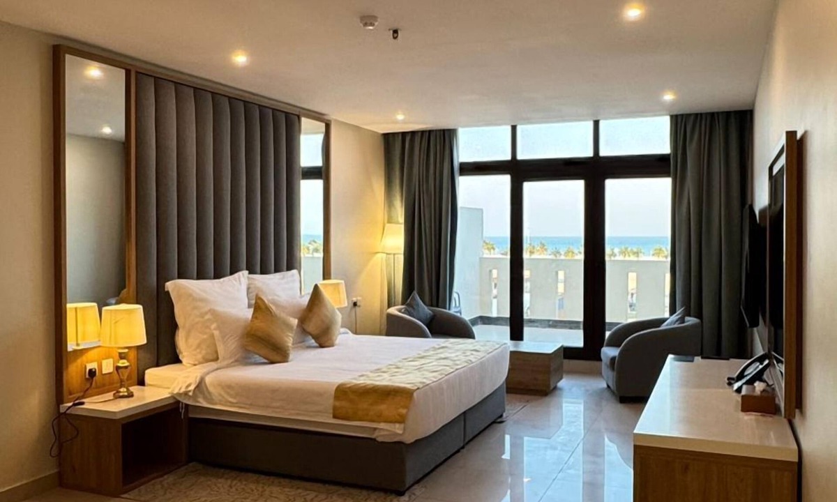 Eastern Province Hotel | Continent Resort Al Uqayr