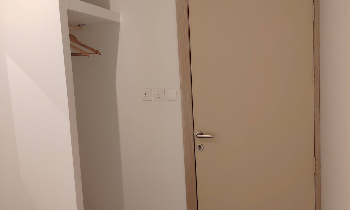 Buraydah Hotel | Cozy 1-bedroom hotel with AC and shared bath, lounge,gymroom in lovely Buraydah