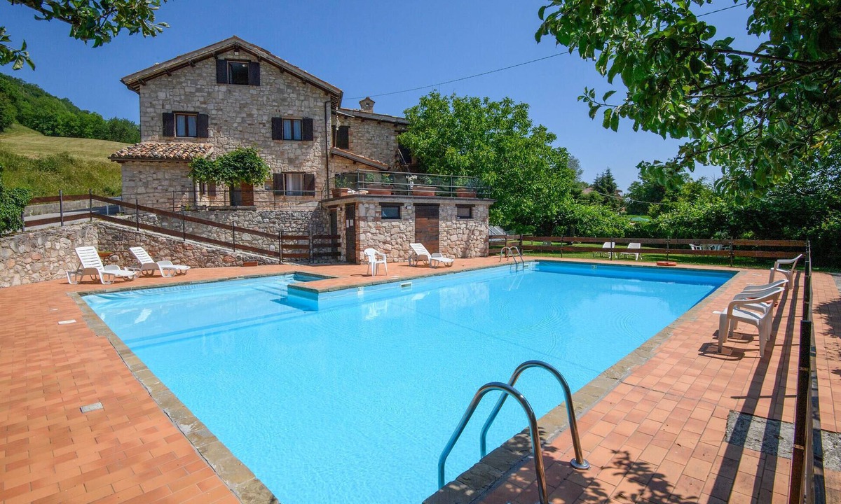 Montemonaco Apartment | Cozy apartment in Montemonaco