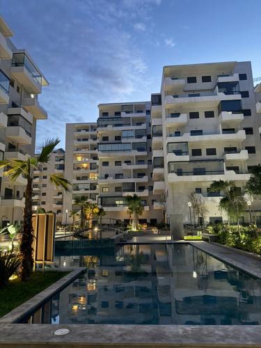 Ain Harrouda Apartment | Cozy Studio Vue sur Piscine à Ocean Park Zenata City Eco