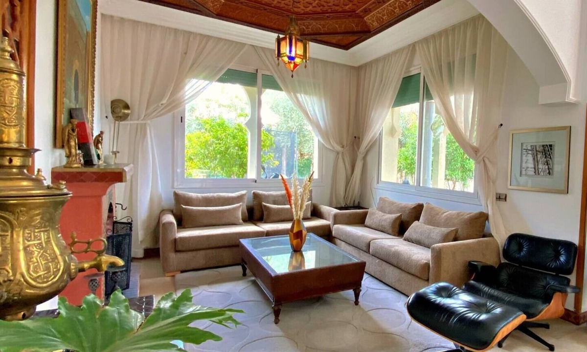 Riad Al Atlas House | Dar El Hana - Private Pool-Serene 4-bedroom house with AC in vibrant Marrakesh