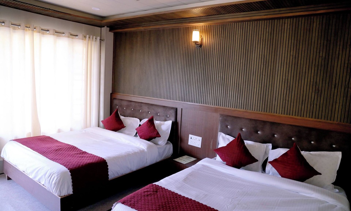 Jogiyana Hotel | Ditya Destiny's JK River View Resort