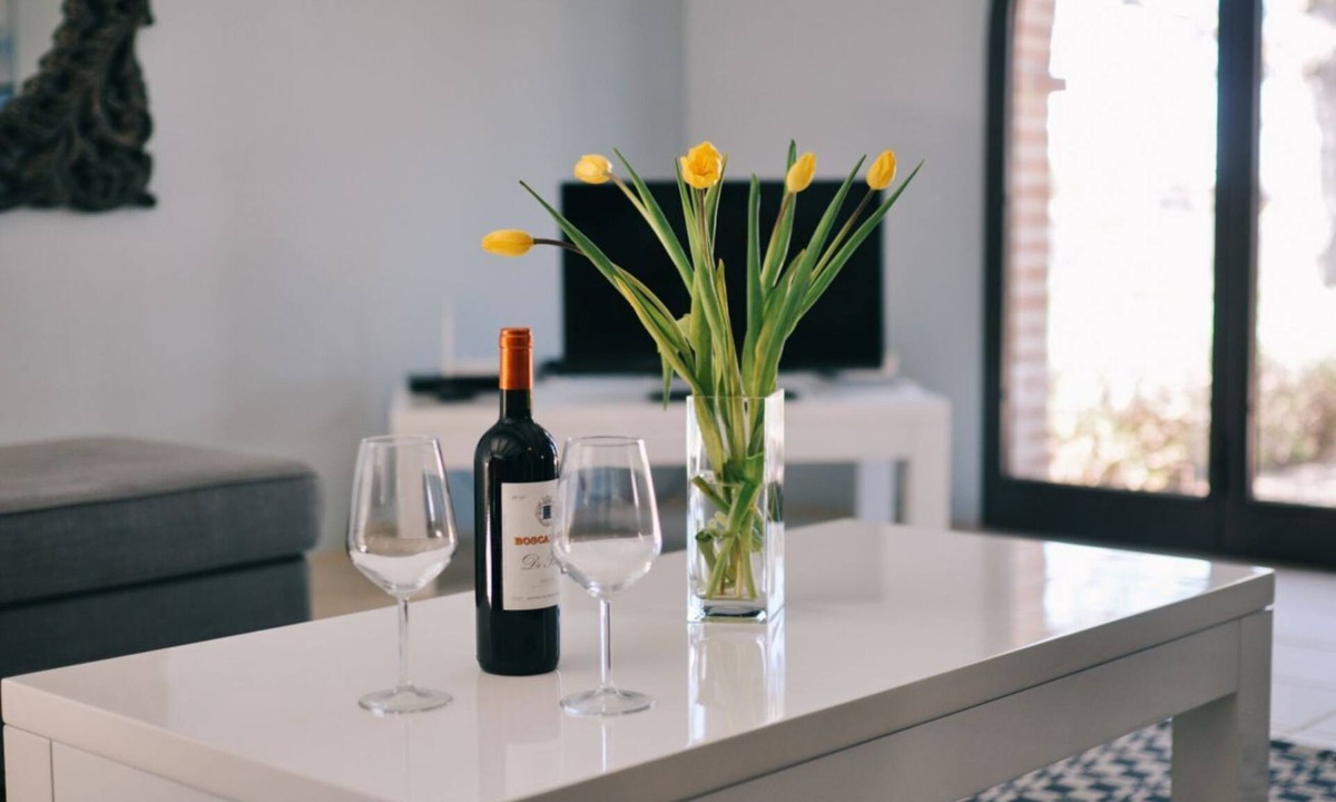 Trequanda Villa | Elegant and spacious two-storey villa of 156 m2 consisting of a large living room, kitchen complete with dishwasher, microwave oven, electric oven, coffee machine, kettle, fridge and freezer.Indoor and outdoor dining area, two double bedrooms with privat