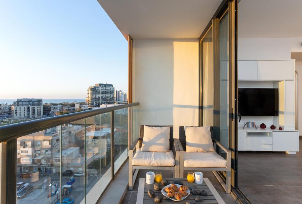 Jaffa Apartment | Florentine 2BR with Sea View by HolyGuest